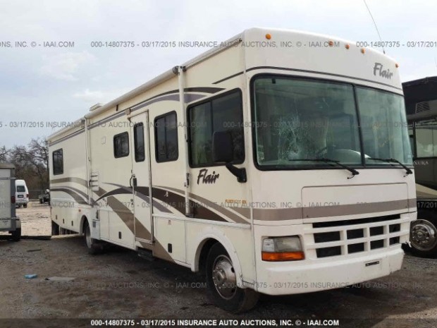 2001 FLEETWOOD FLAIR MOTORHOME USED SALVAGE PARTS FOR SALE